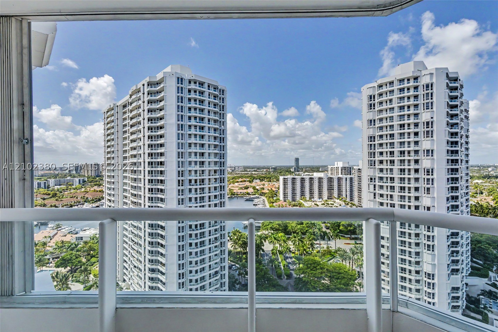 21150 NE 38TH AVE #2202, Aventura FL 33180