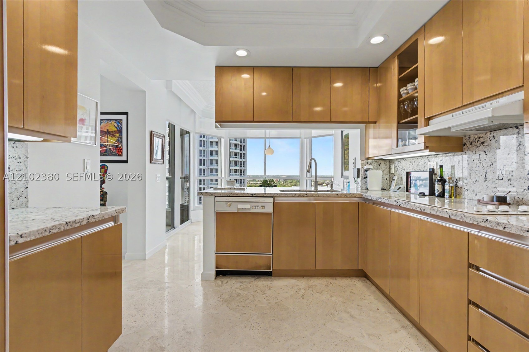 21150 NE 38TH AVE #2202, Aventura FL 33180