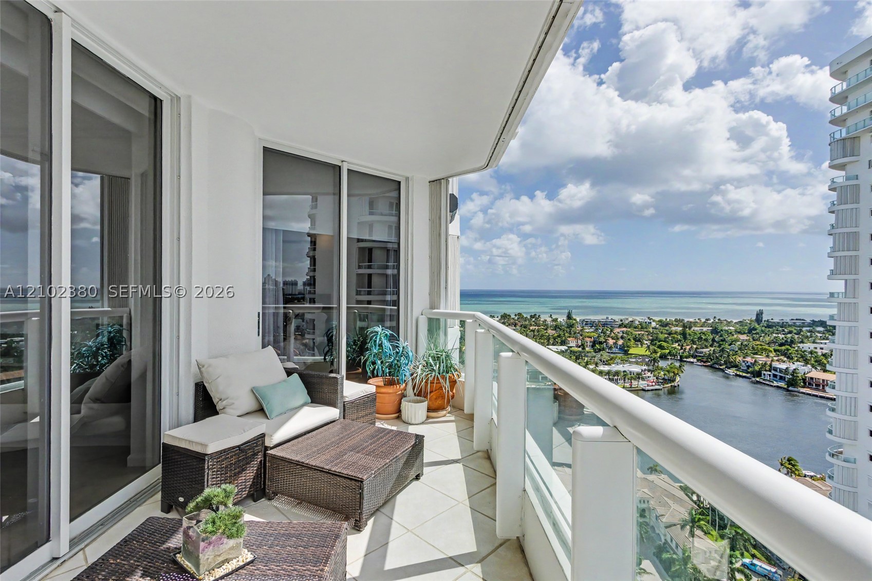 21150 NE 38TH AVE #2202, Aventura FL 33180
