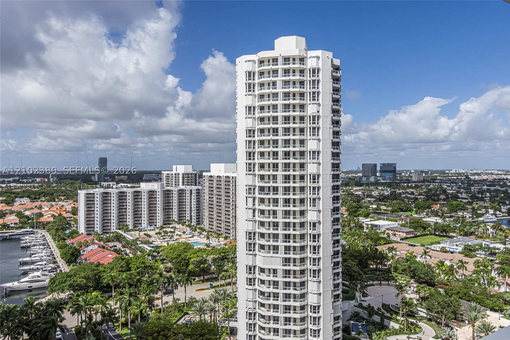 21150 NE 38TH AVE #2202, Aventura FL 33180