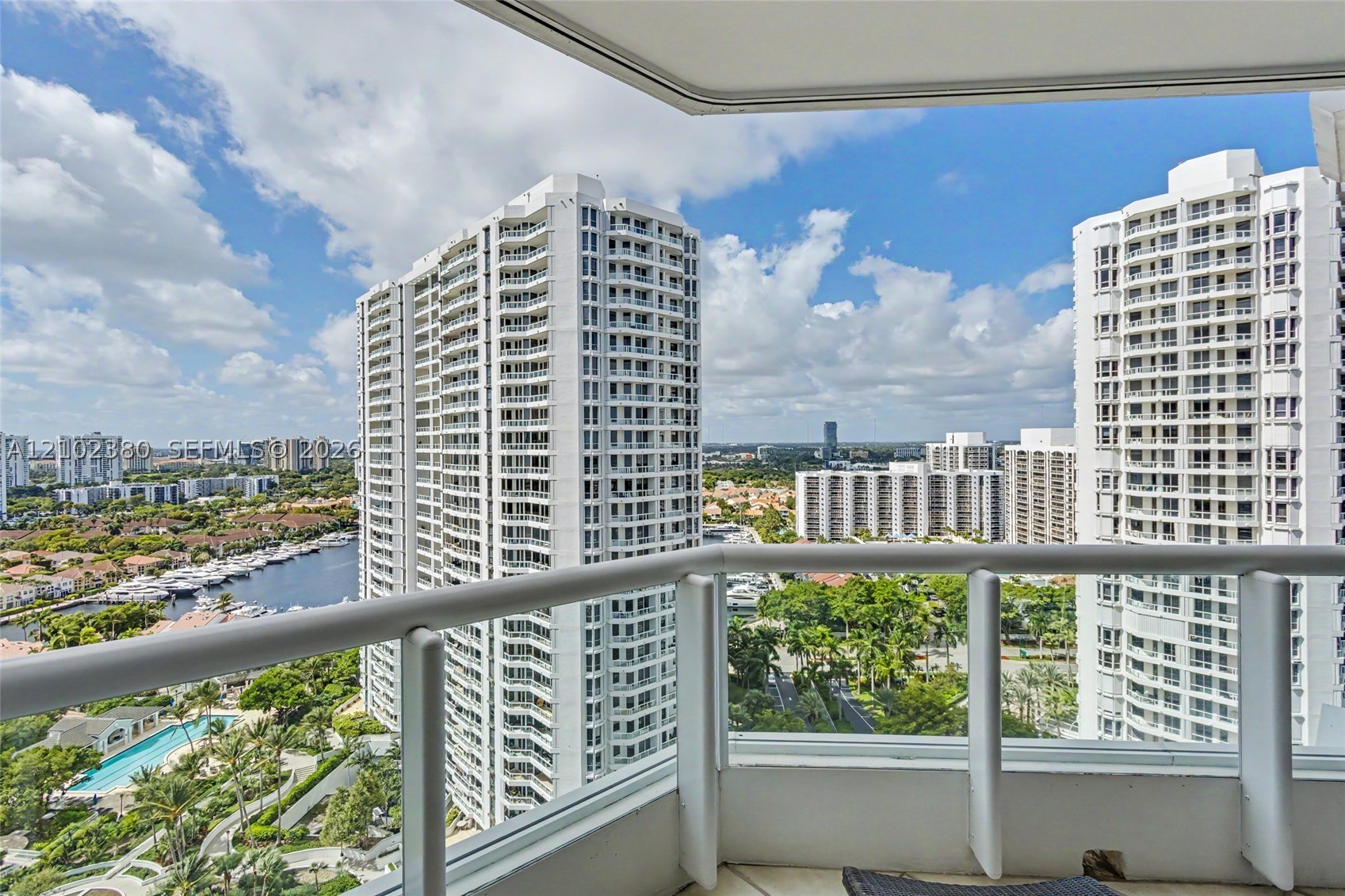 21150 NE 38TH AVE #2202, Aventura FL 33180