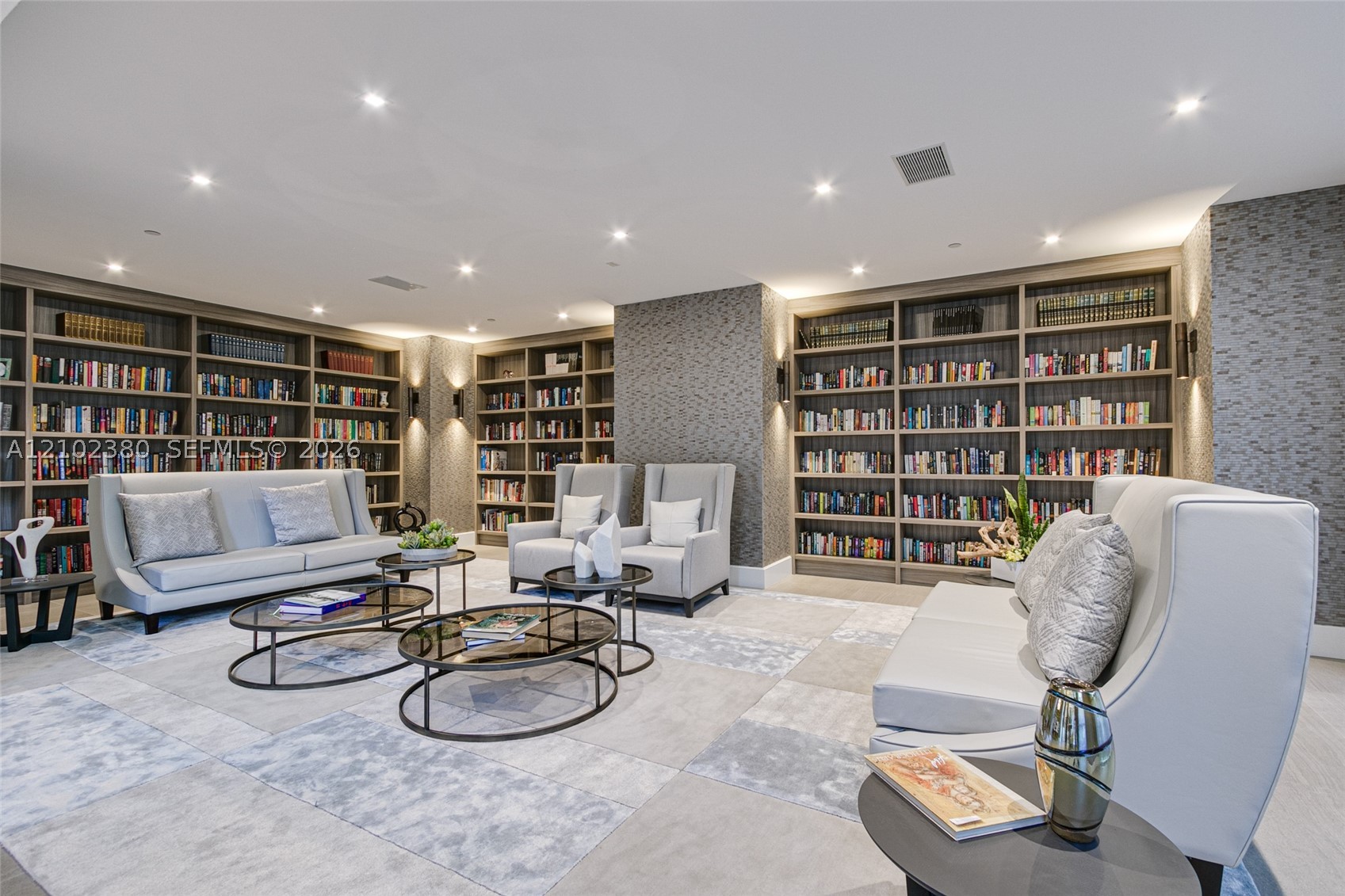 21150 NE 38TH AVE #2202, Aventura FL 33180