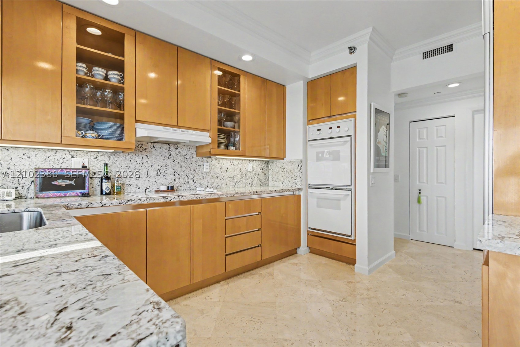 21150 NE 38TH AVE #2202, Aventura FL 33180