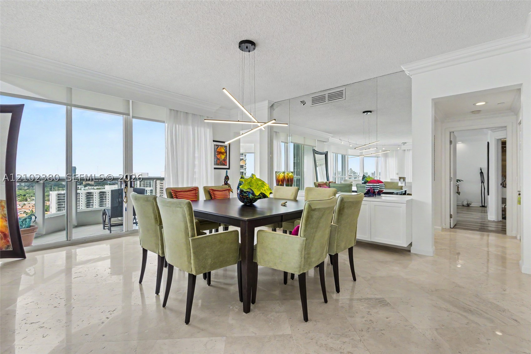21150 NE 38TH AVE #2202, Aventura FL 33180