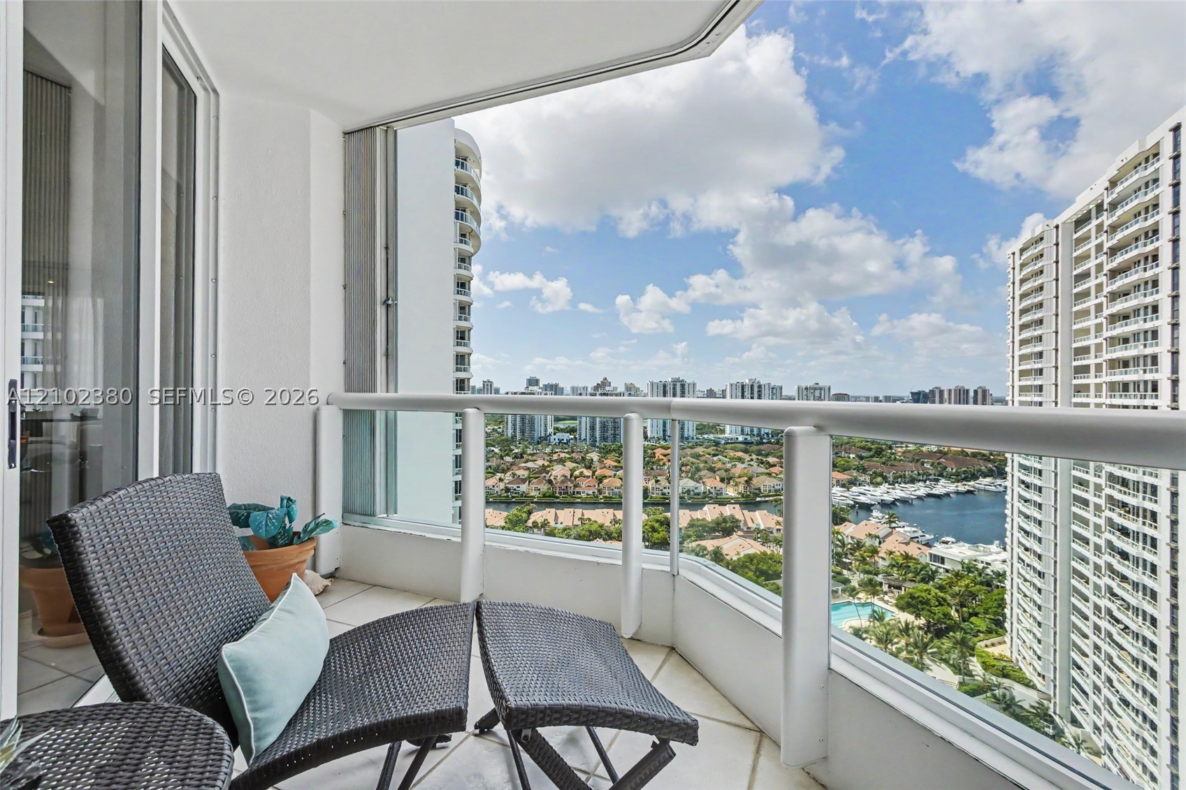 21150 NE 38TH AVE #2202, Aventura FL 33180