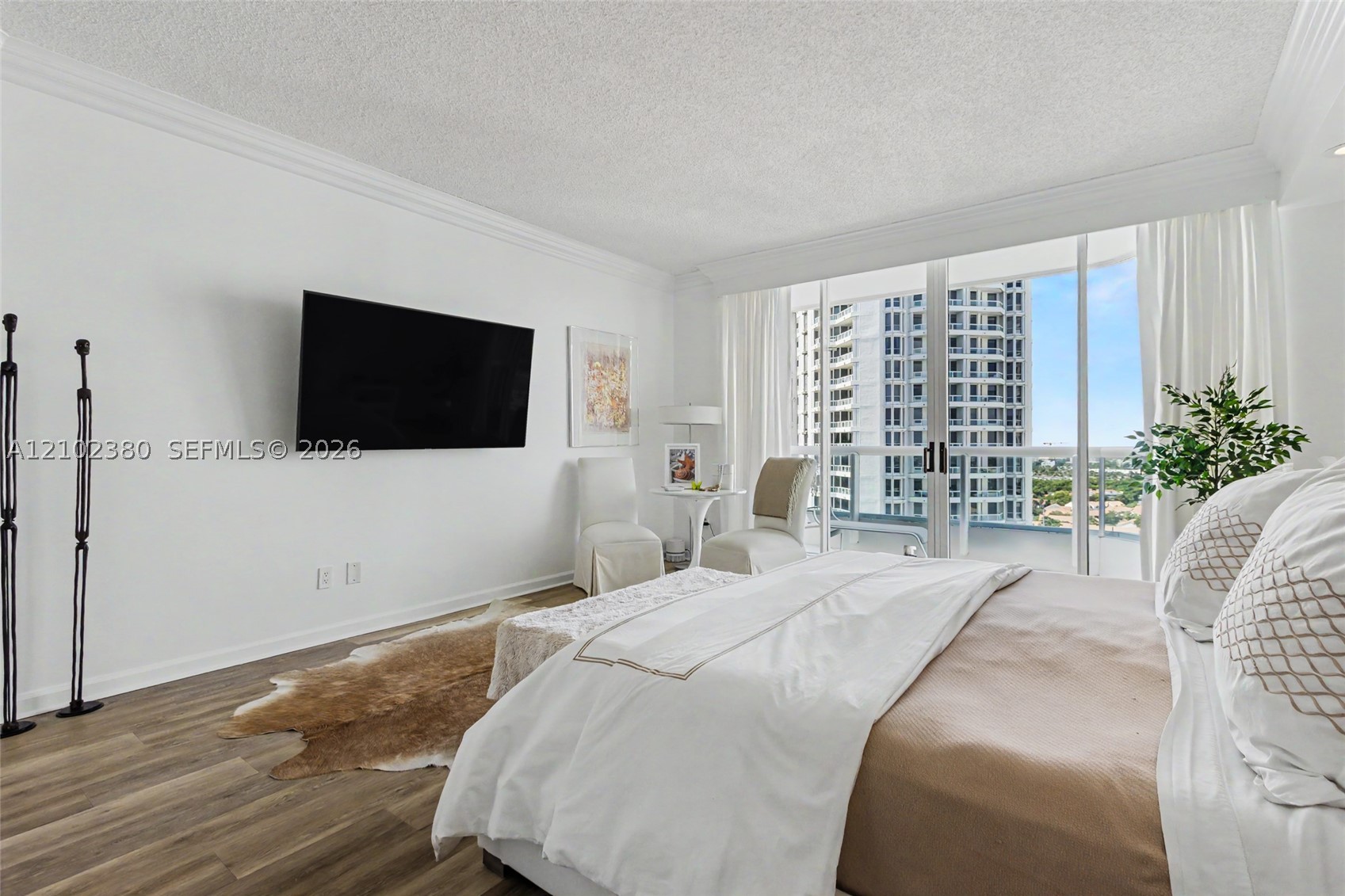 21150 NE 38TH AVE #2202, Aventura FL 33180