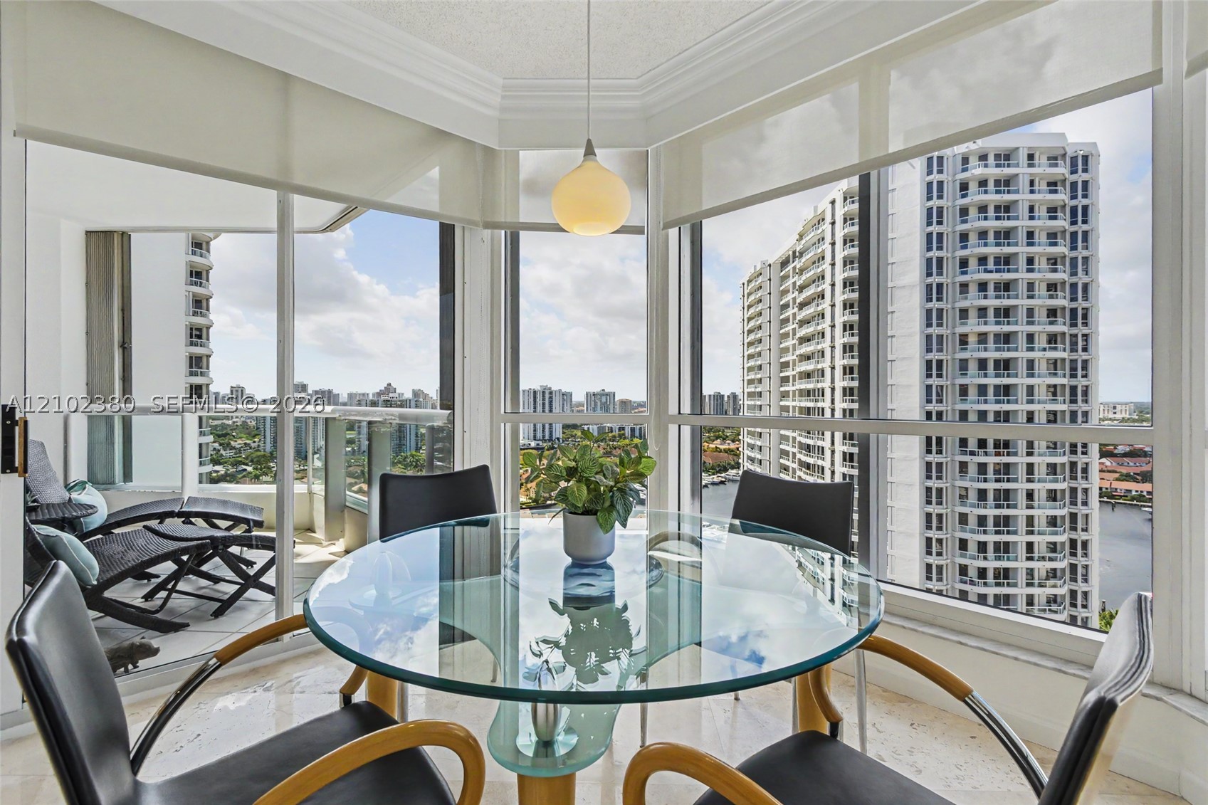 21150 NE 38TH AVE #2202, Aventura FL 33180