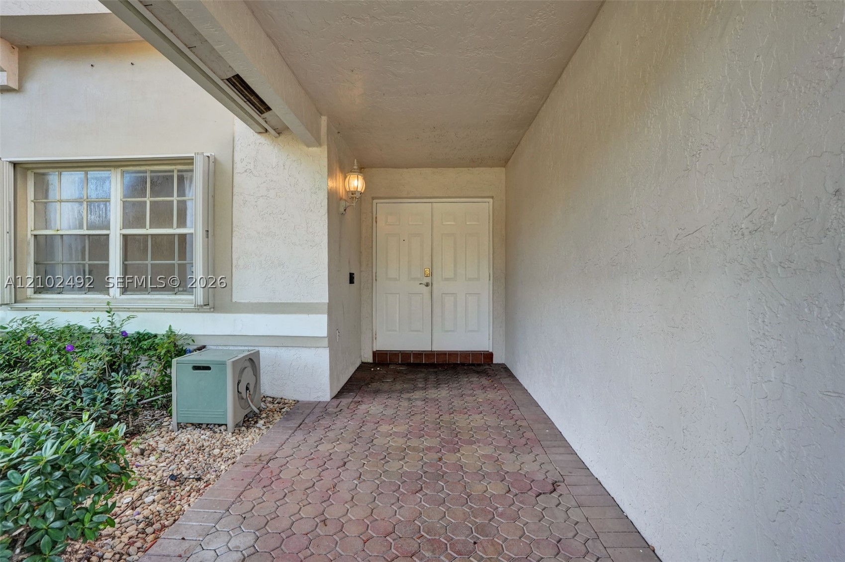 7860 NW 28th St, Margate FL 33063