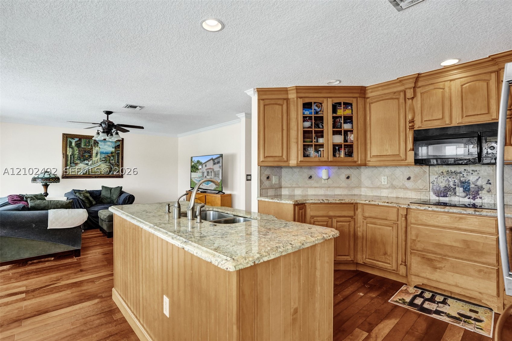 7860 NW 28th St, Margate FL 33063