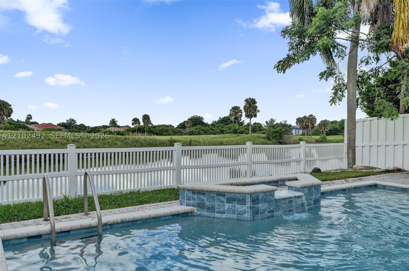 7860 NW 28th St, Margate FL 33063