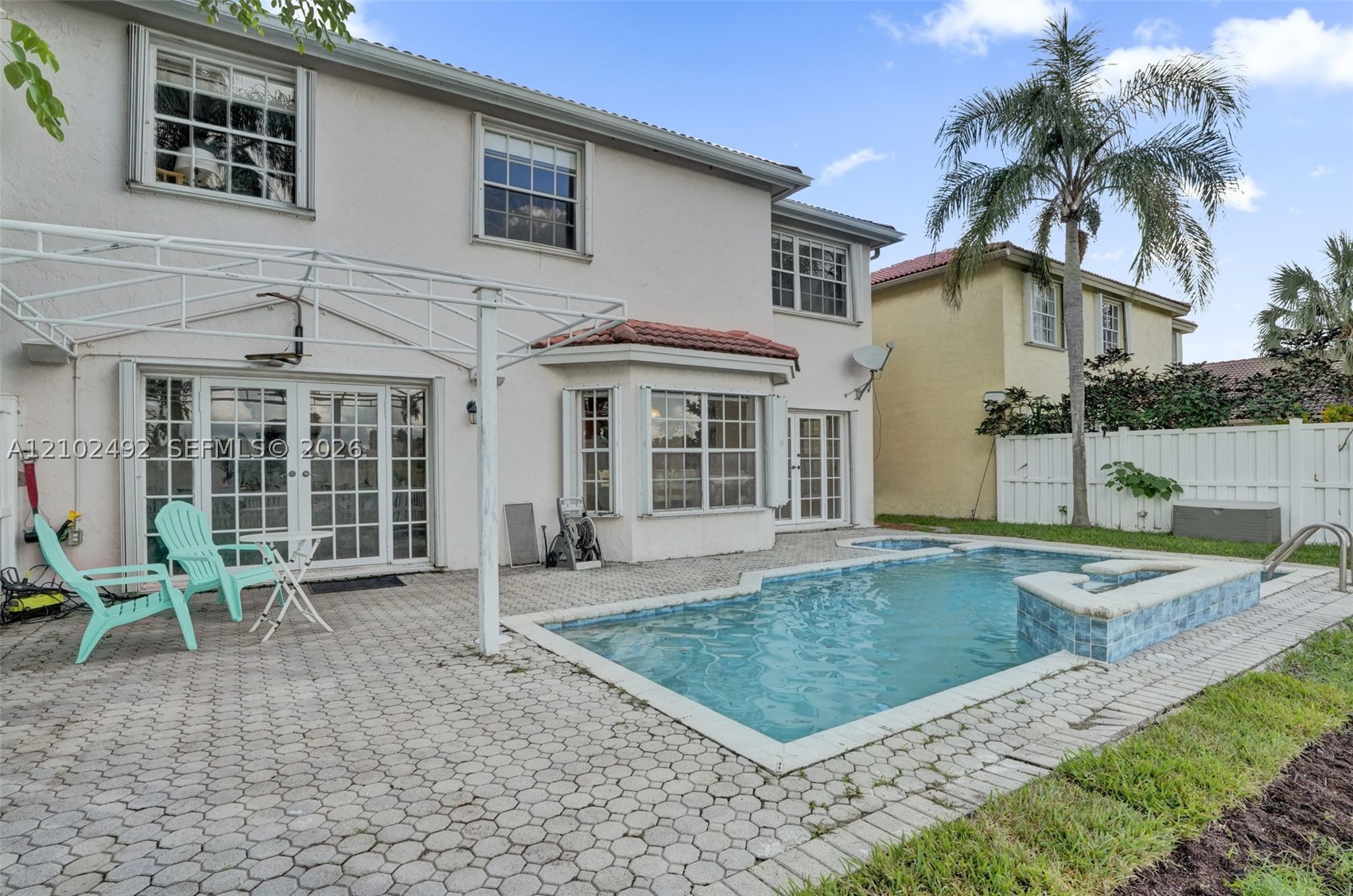 7860 NW 28th St, Margate FL 33063