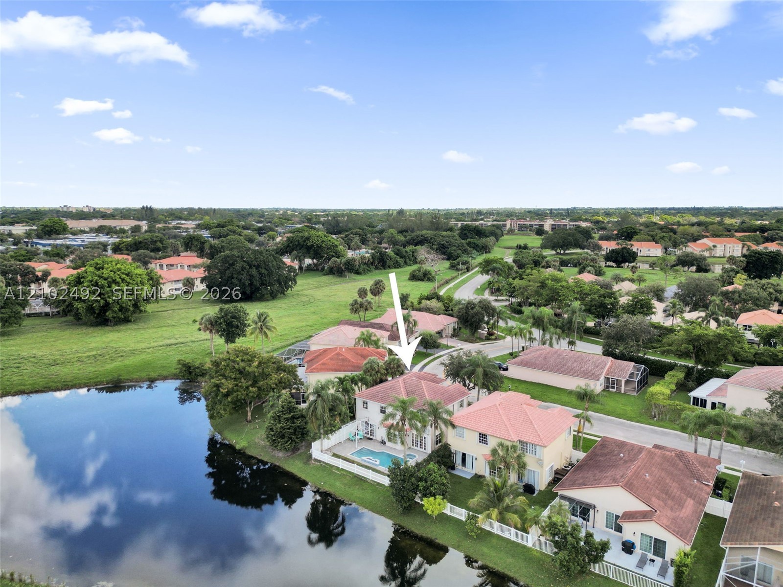 7860 NW 28th St, Margate FL 33063