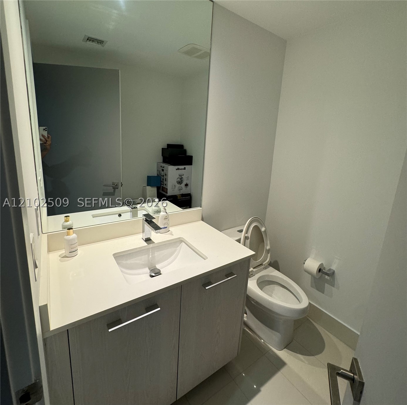 45 SW 9th St #3010, Miami FL 33130