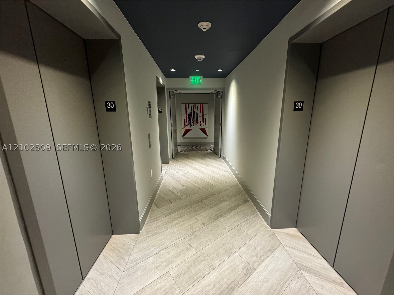 45 SW 9th St #3010, Miami FL 33130