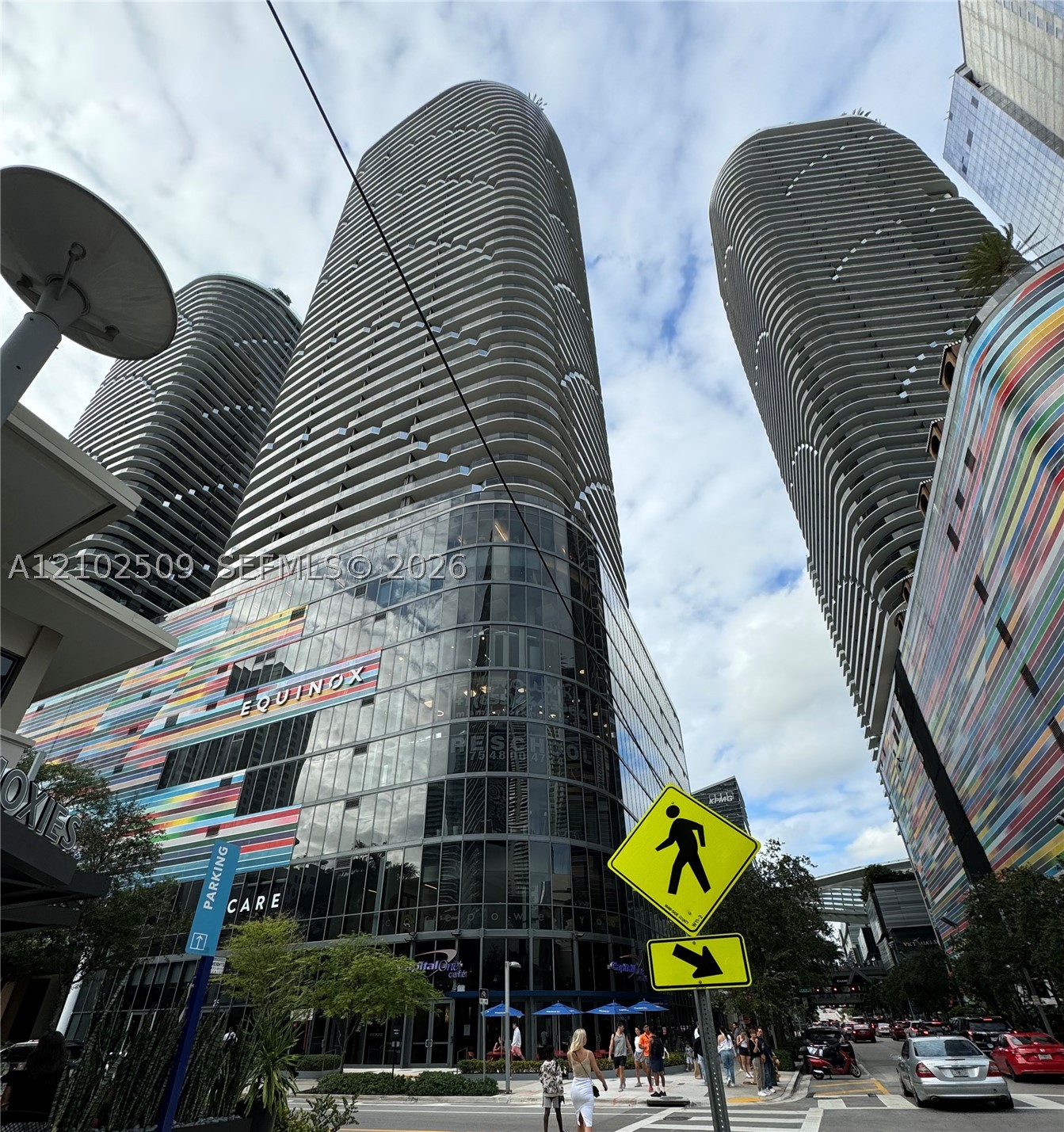 45 SW 9th St #3010, Miami FL 33130
