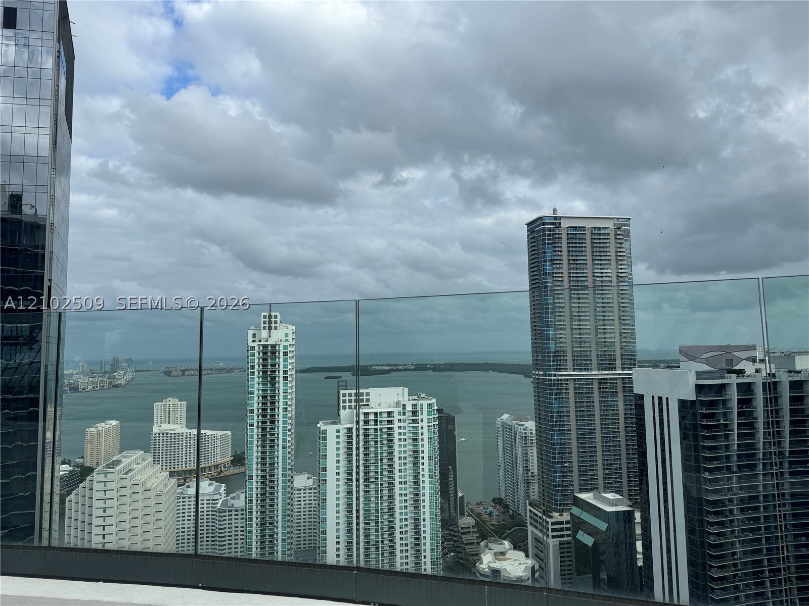 45 SW 9th St #3010, Miami FL 33130