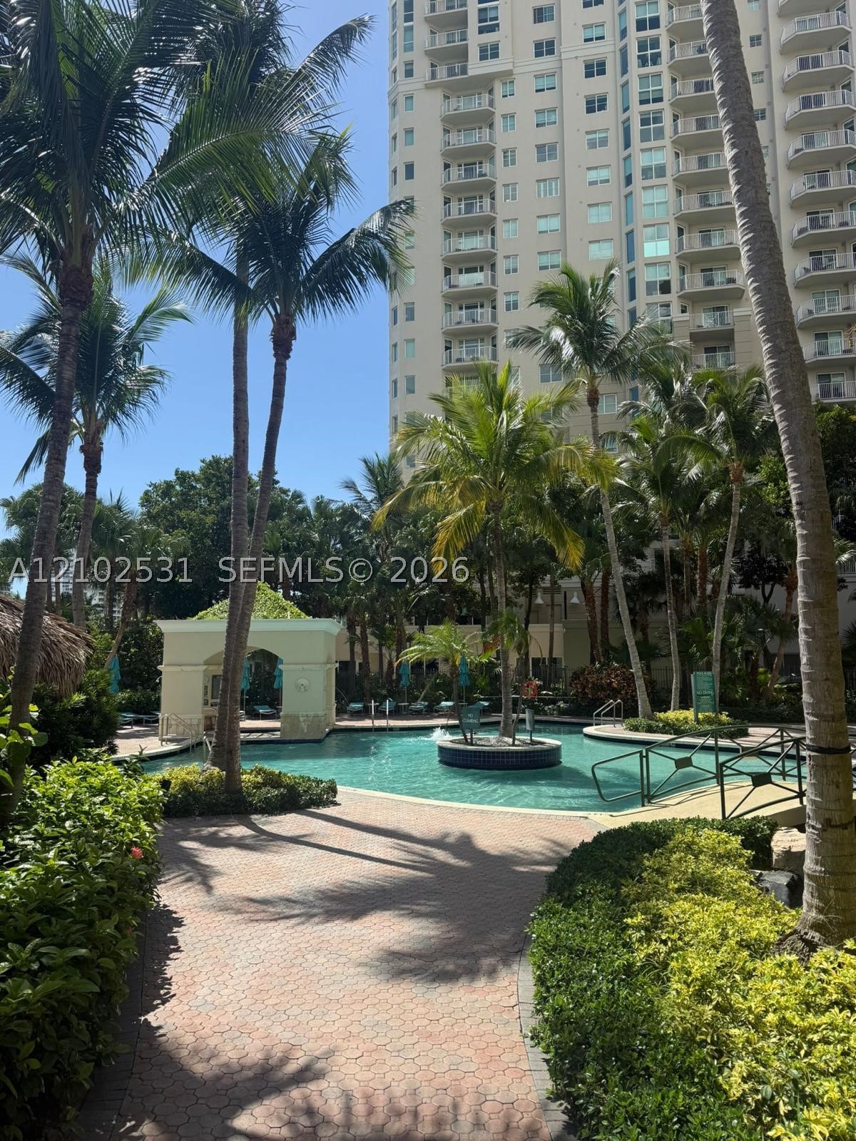 19501 W Country Club Dr #308, Aventura FL 33180