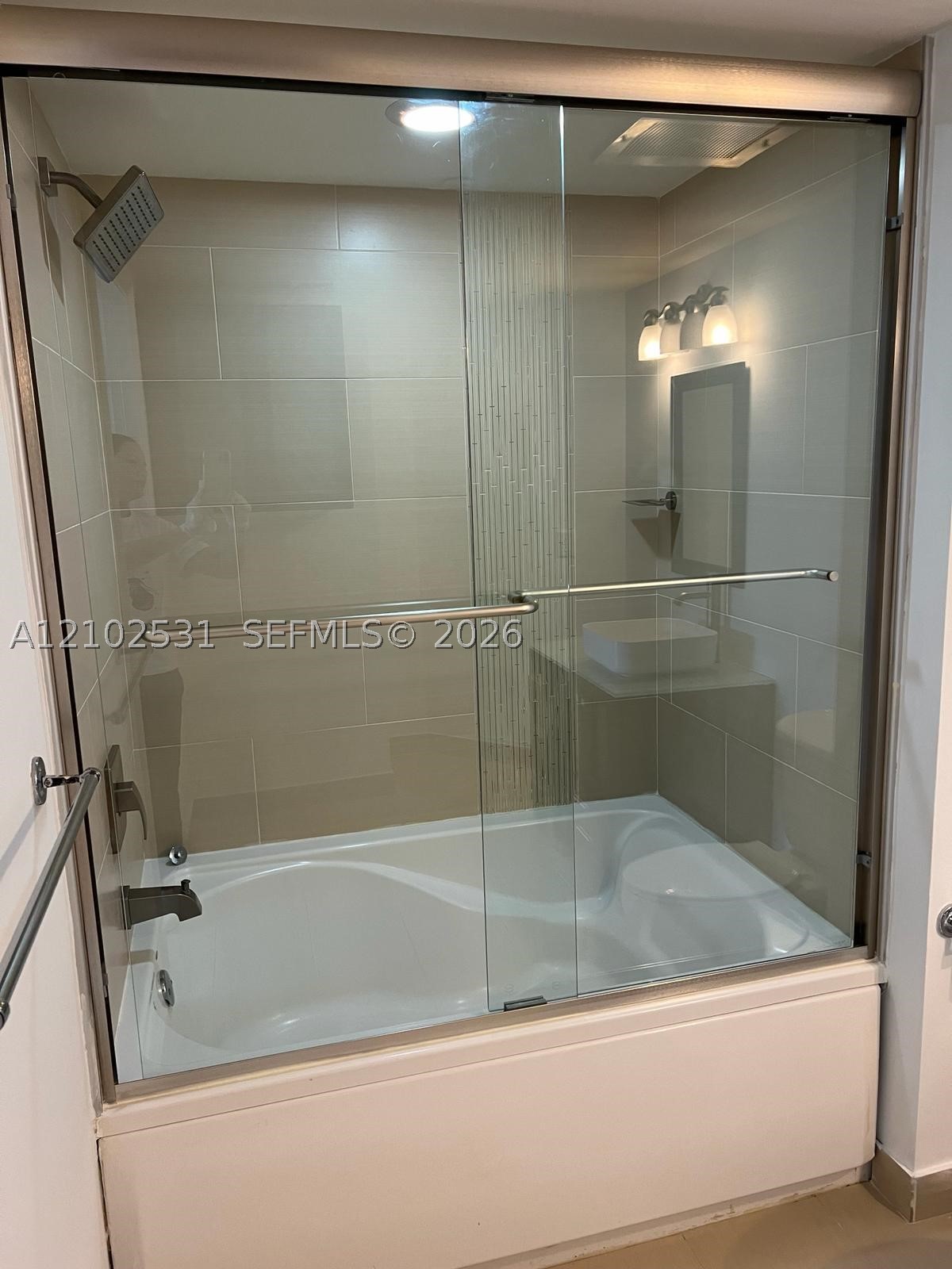 19501 W Country Club Dr #308, Aventura FL 33180