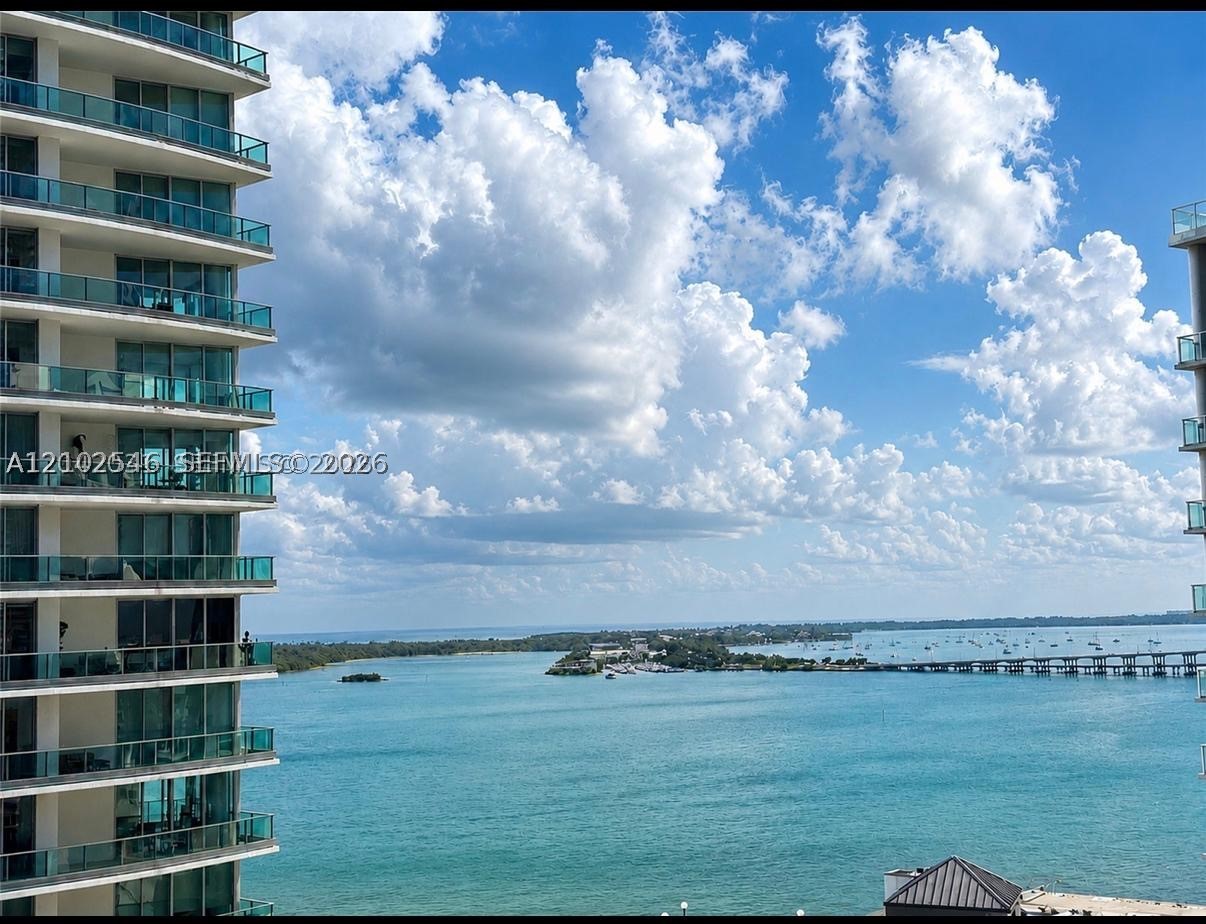 1300 Brickell Bay Dr #2307, Miami FL 33131