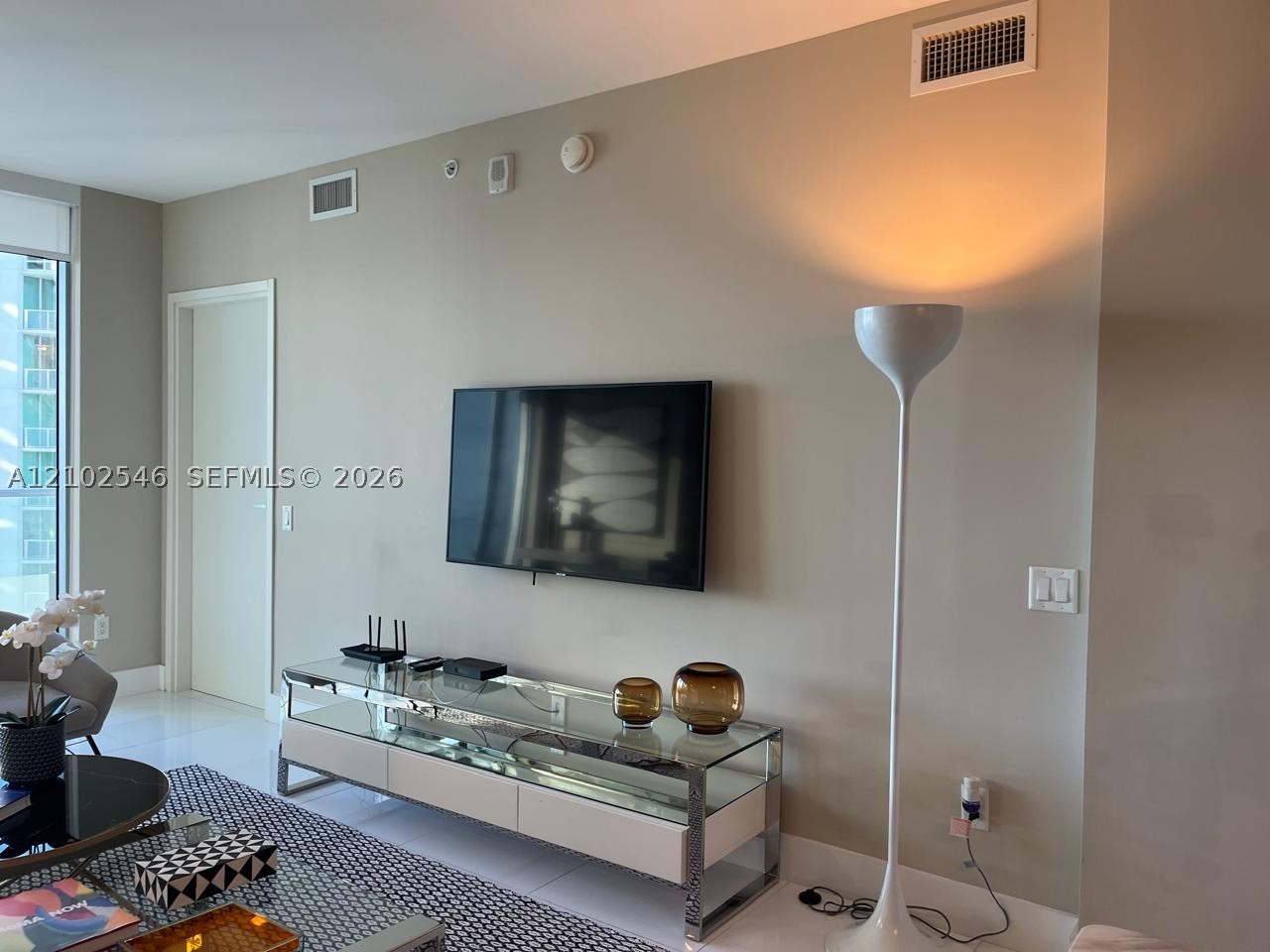 1300 Brickell Bay Dr #2307, Miami FL 33131