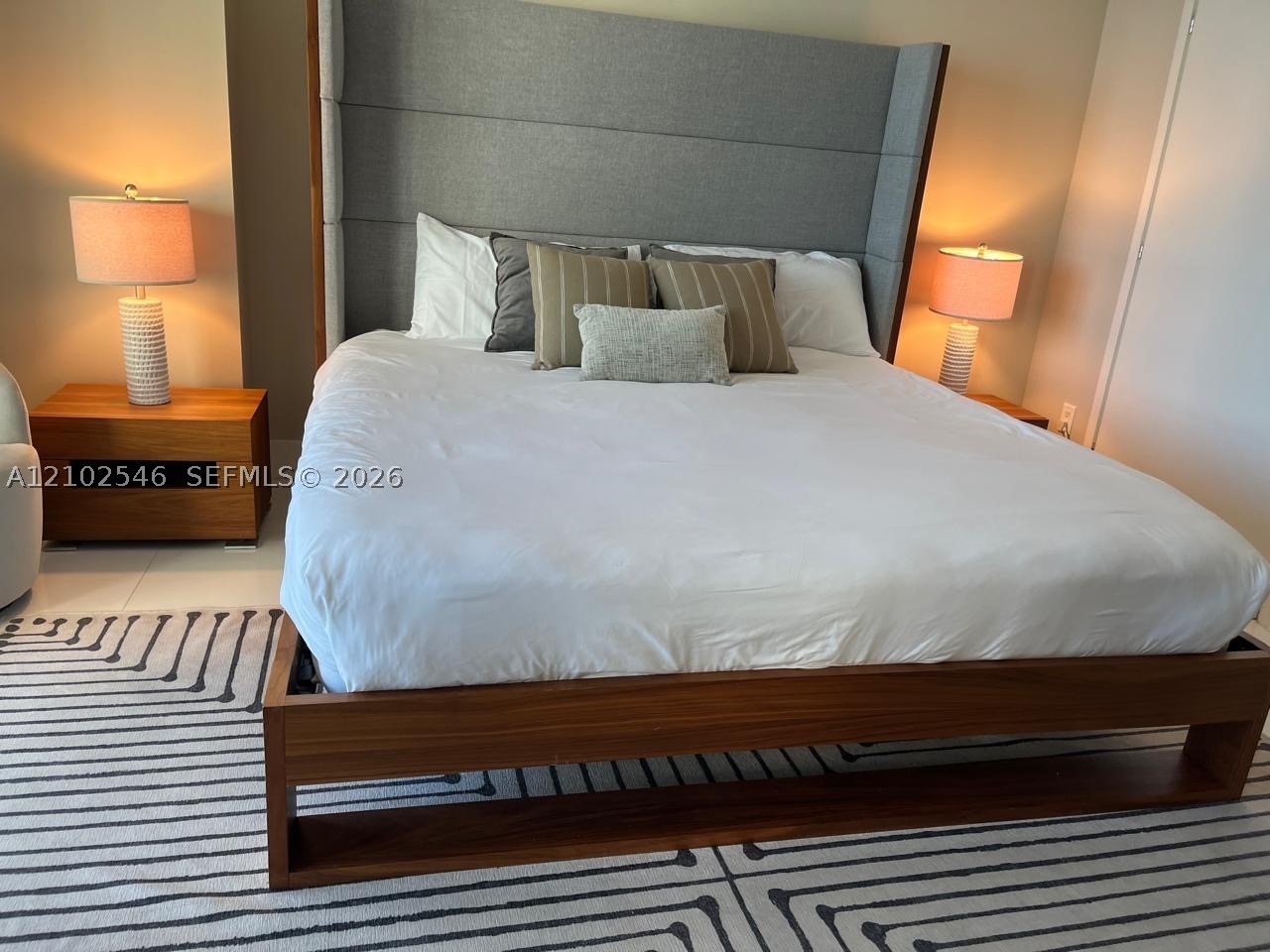 1300 Brickell Bay Dr #2307, Miami FL 33131