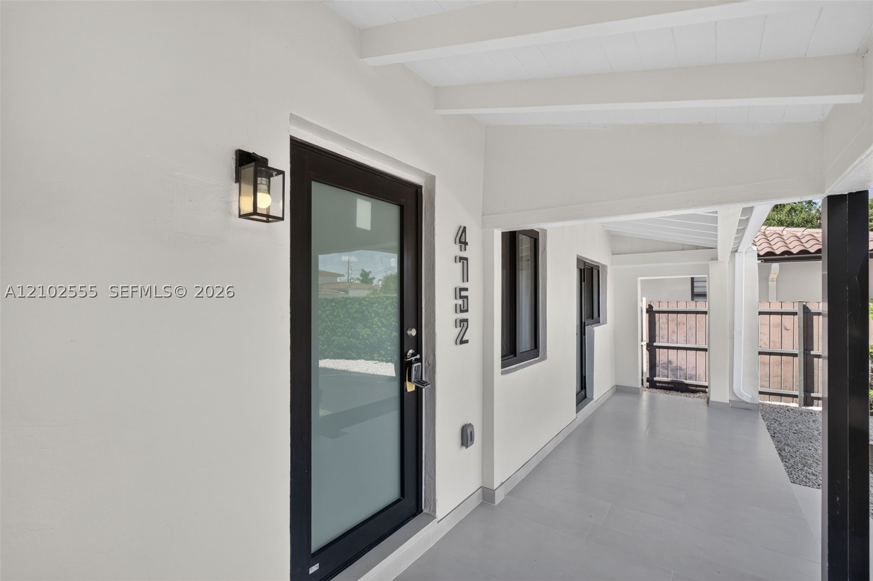 4752 SW 1st St, Miami FL 33134