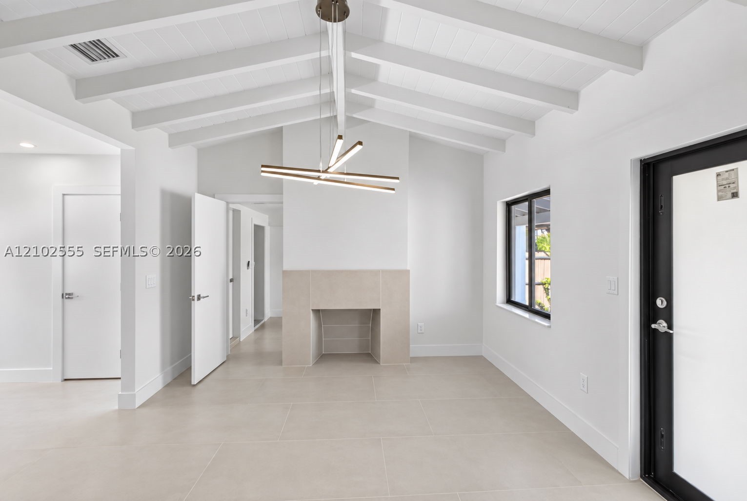 4752 SW 1st St, Miami FL 33134