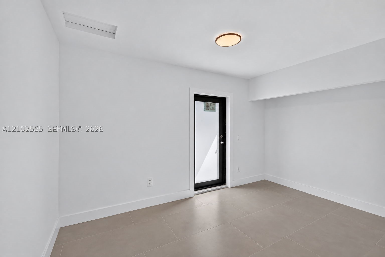 4752 SW 1st St, Miami FL 33134