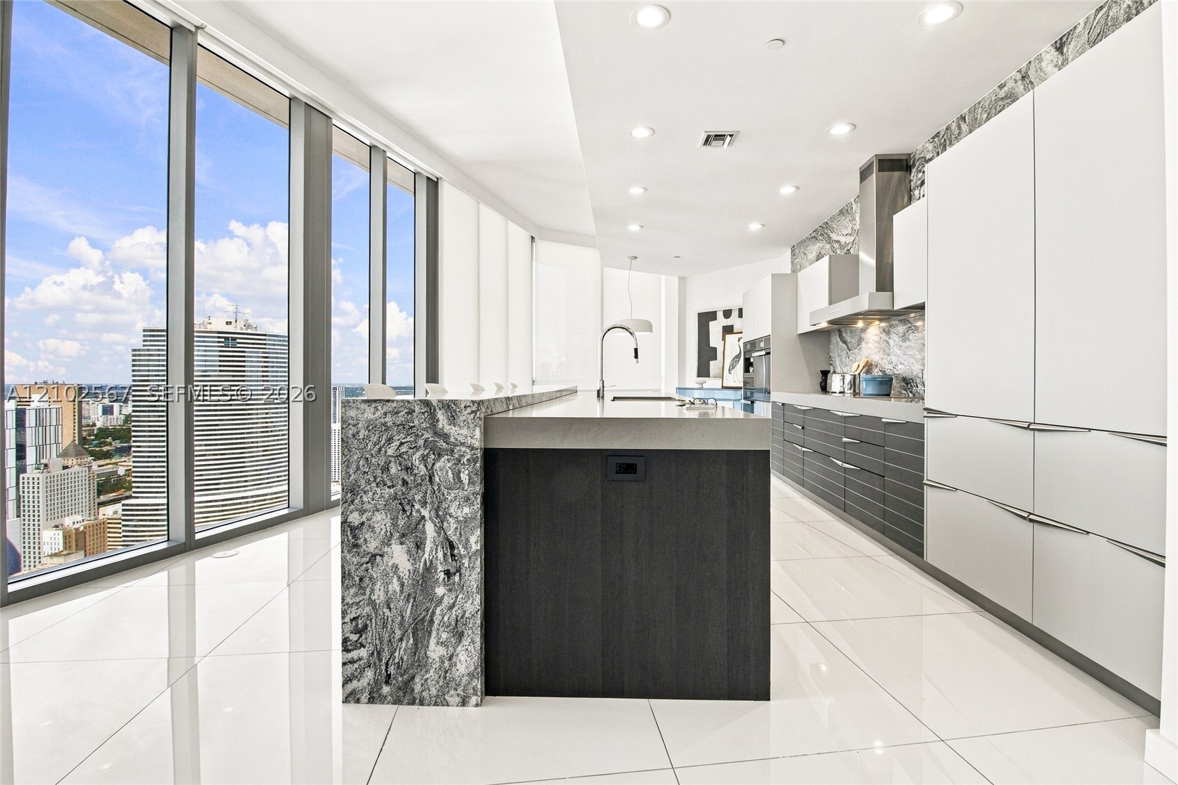 200 Biscayne Boulevard Way #5302, Miami FL 33131