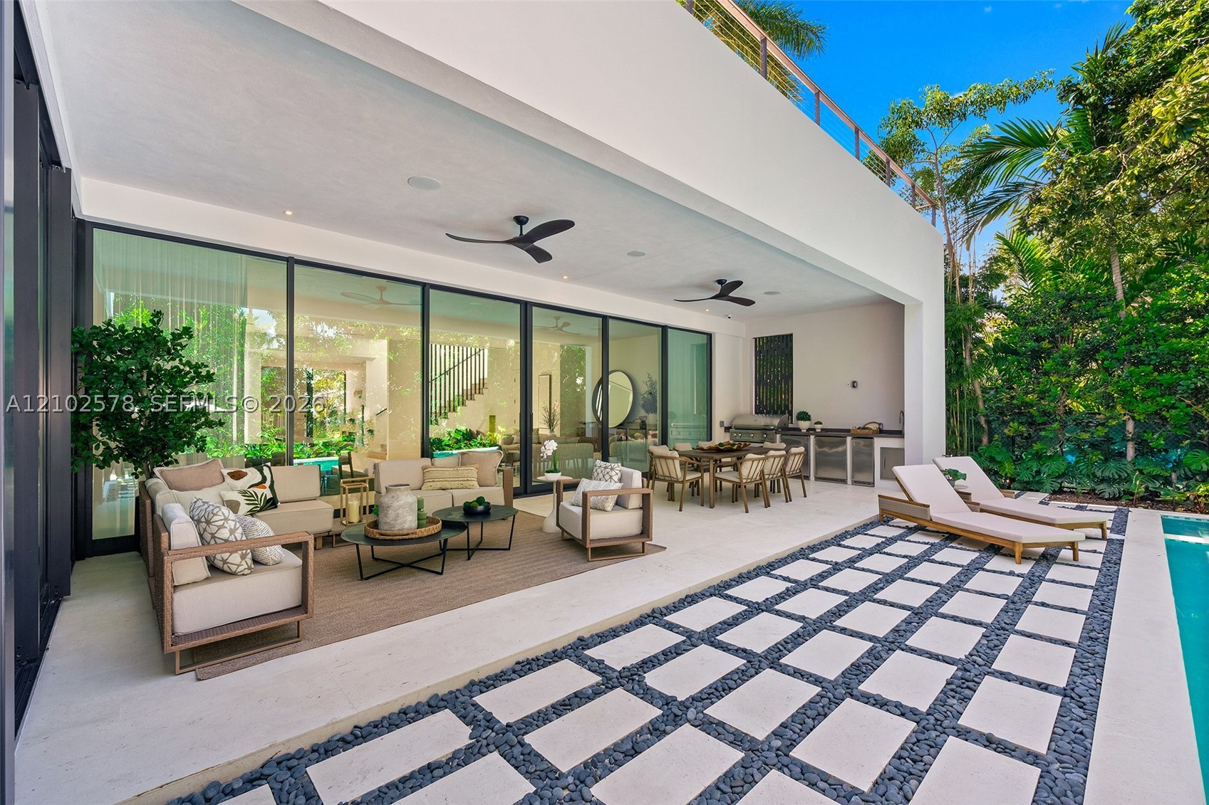 451 NE 52nd St, Miami FL 33137