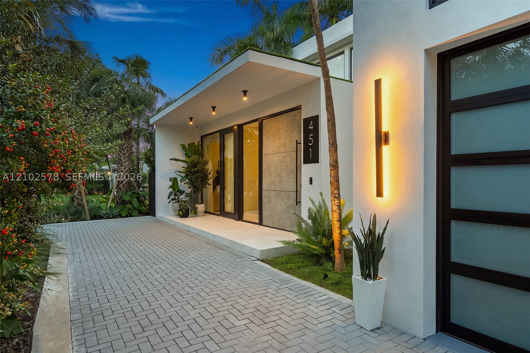 451 NE 52nd St, Miami FL 33137