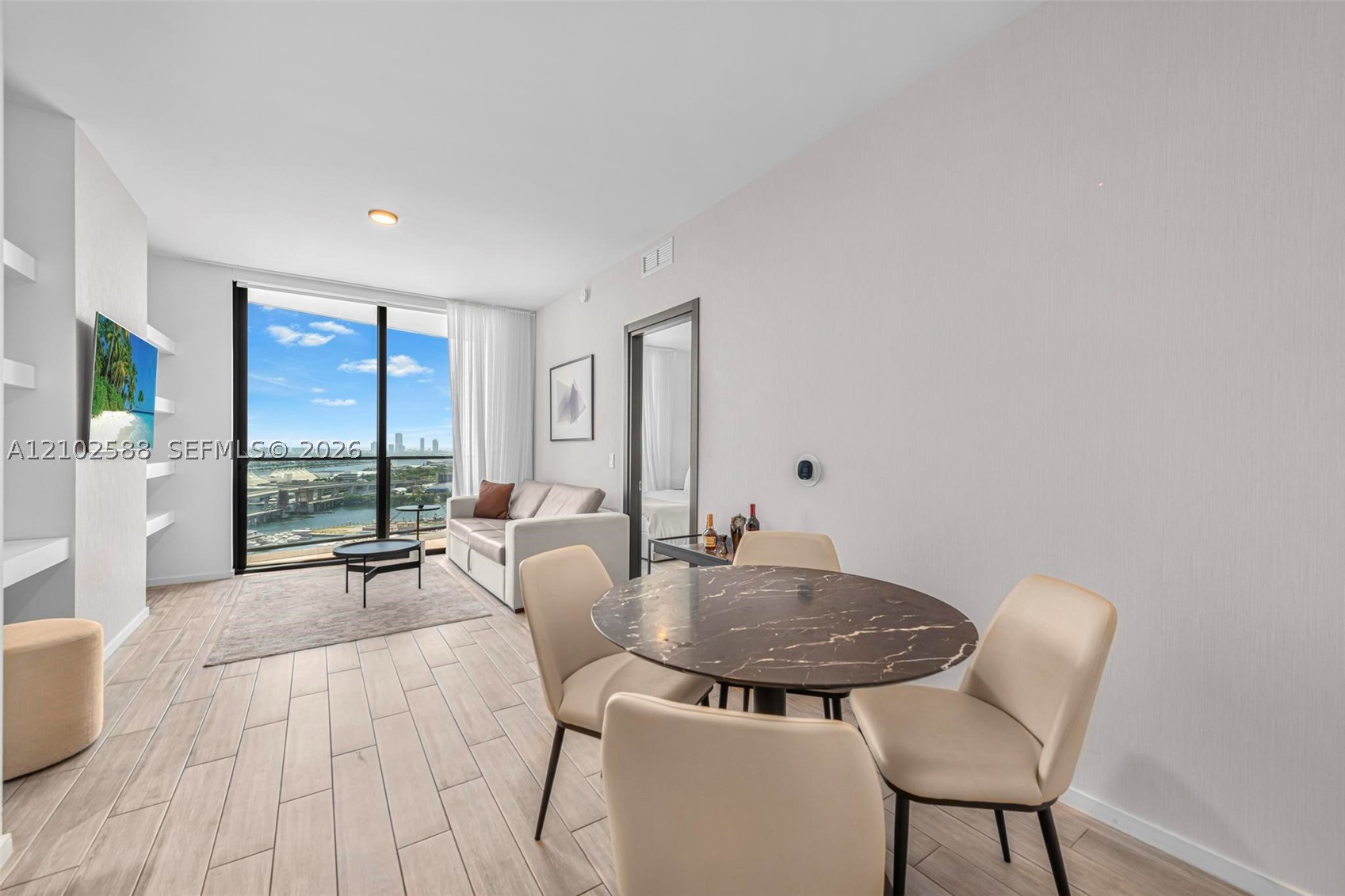 398 NE 5th St #1711, Miami FL 33132