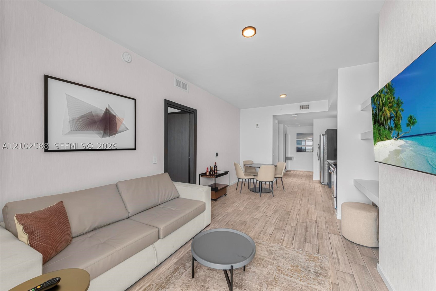 398 NE 5th St #1711, Miami FL 33132