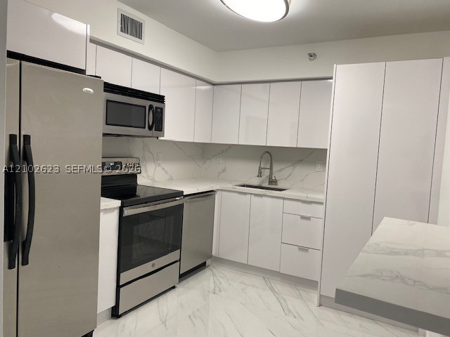 3530 Mystic Pointe Dr #2703, Aventura FL 33180