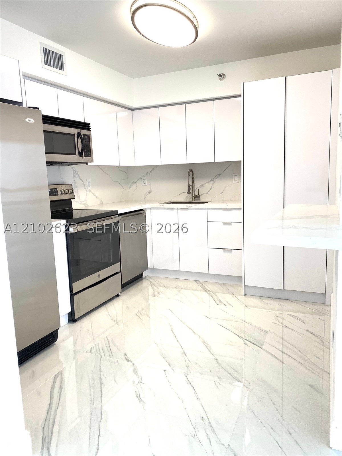 3530 Mystic Pointe Dr #2703, Aventura FL 33180