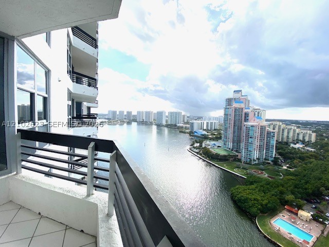3530 Mystic Pointe Dr #2703, Aventura FL 33180