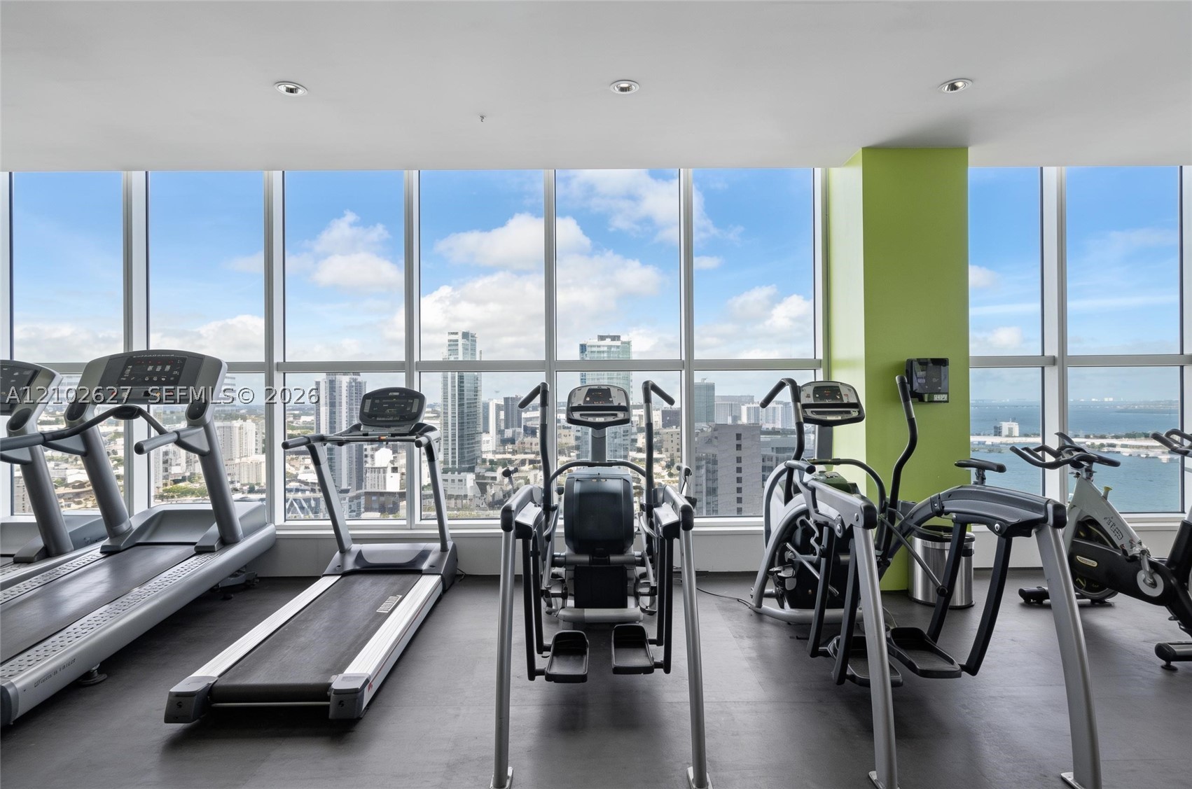 133 NE 2nd Ave #2109, Miami FL 33132