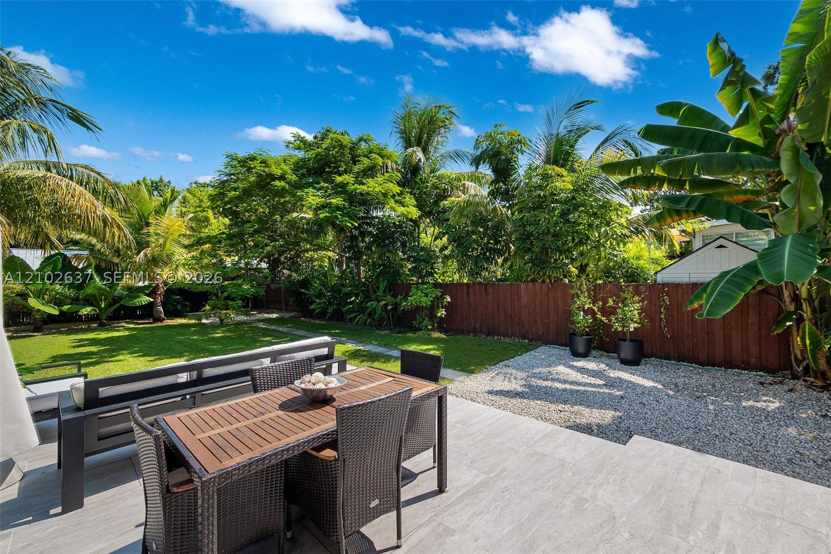 945 NE 82nd St, Miami FL 33138