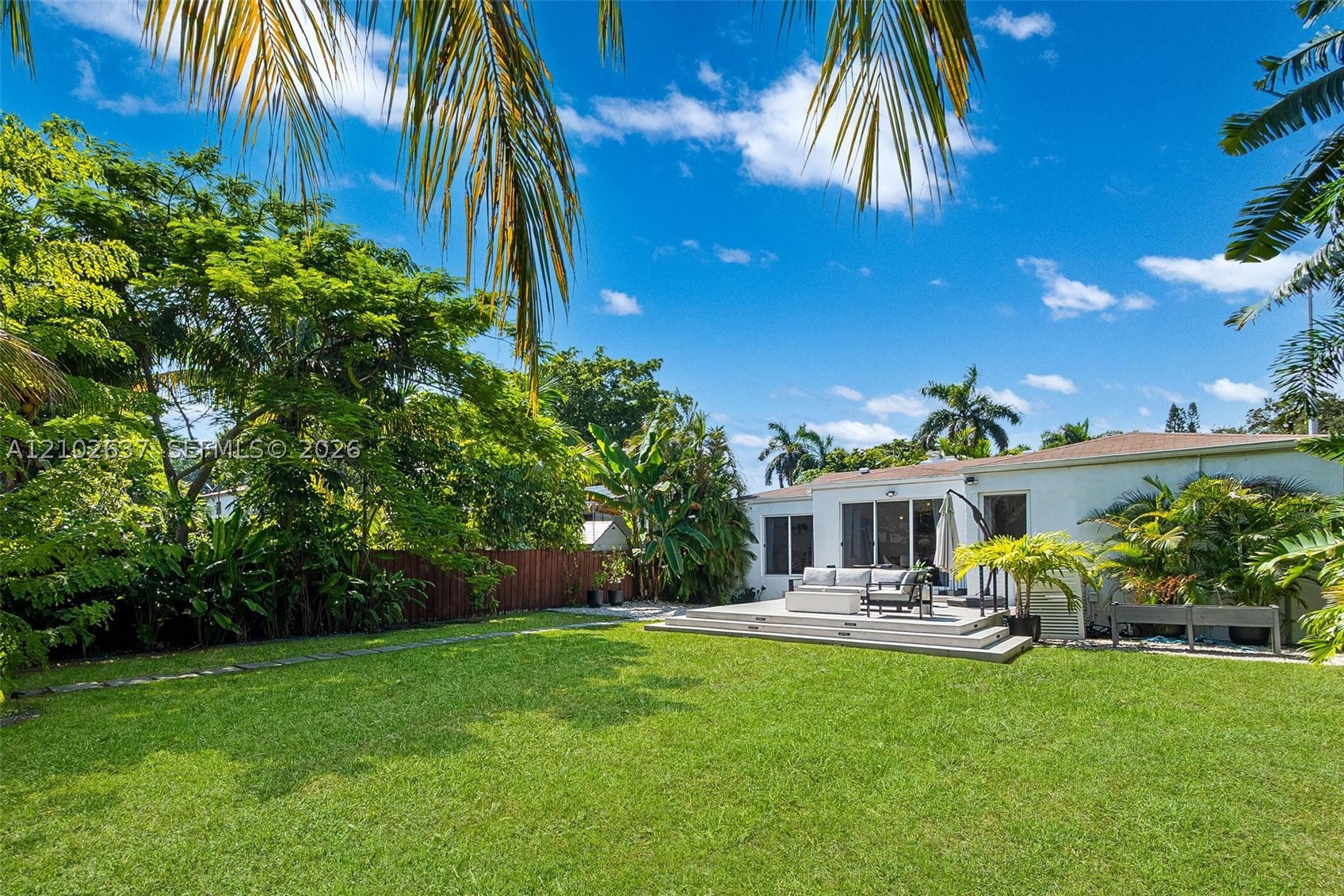 945 NE 82nd St, Miami FL 33138