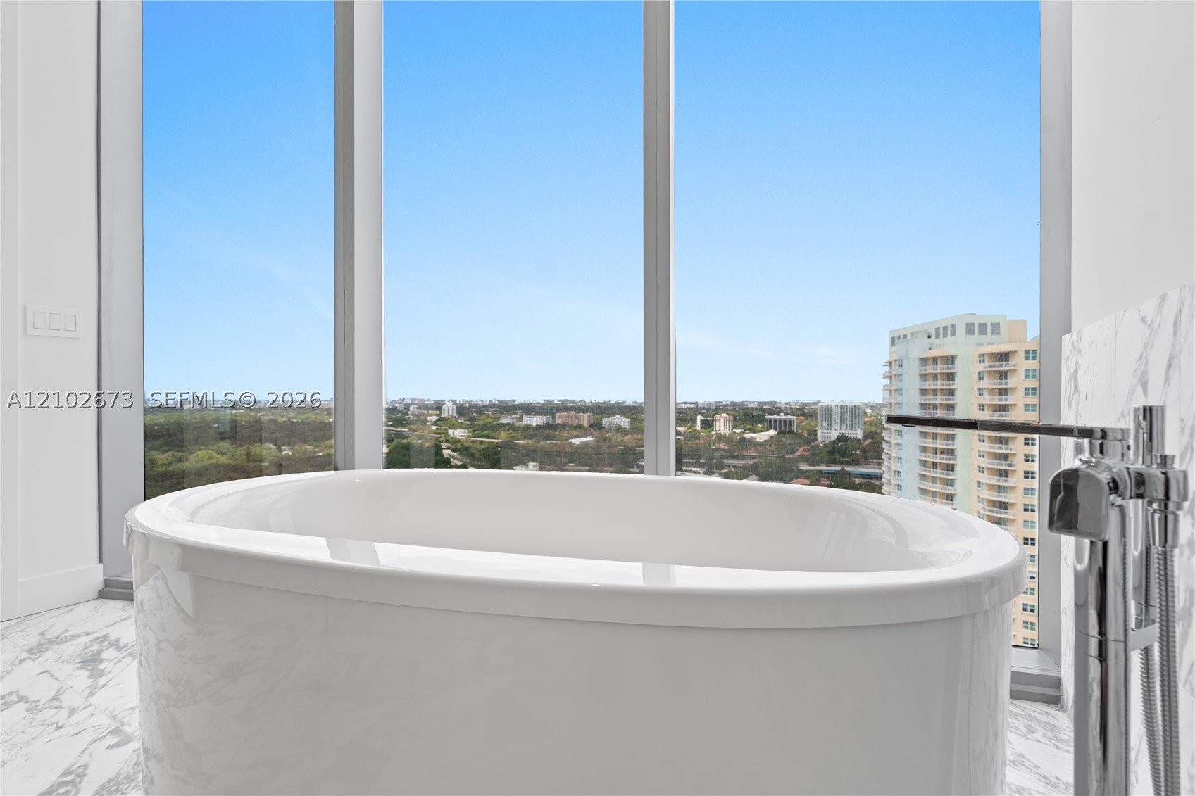 175 SE 25 Road #2003, Miami FL 33129