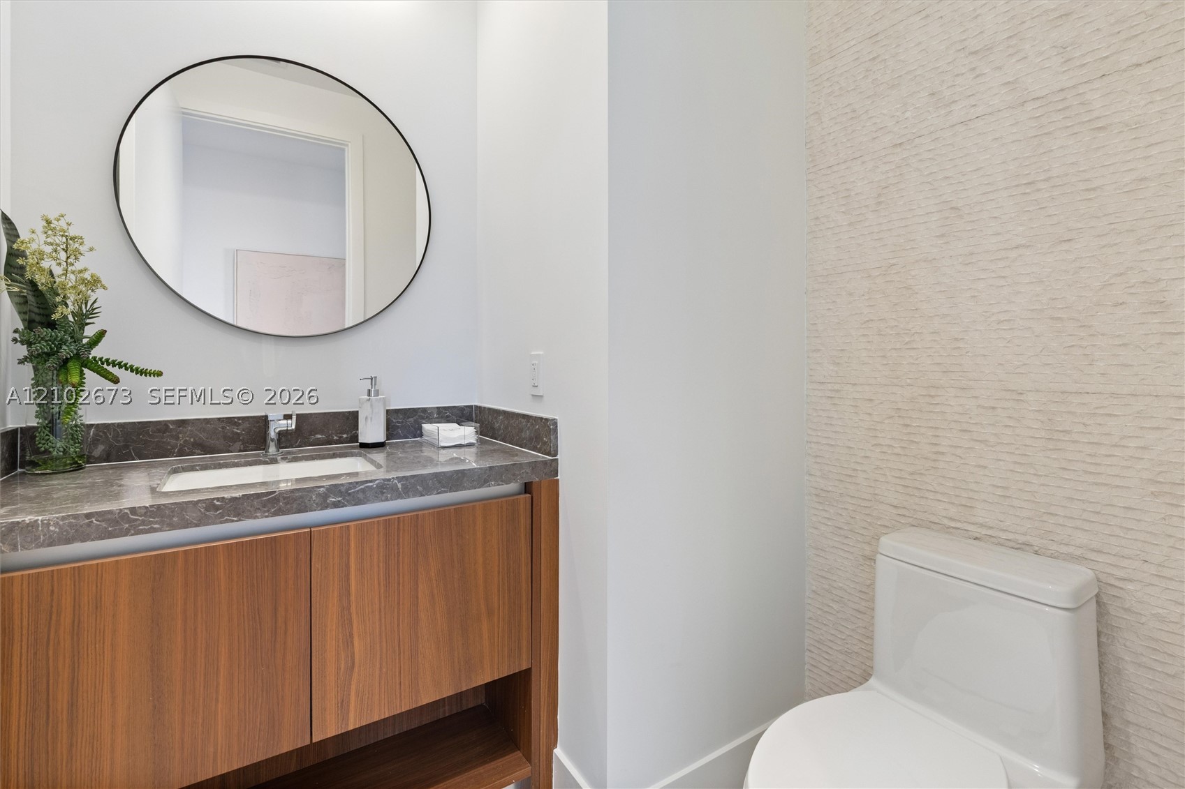 175 SE 25 Road #2003, Miami FL 33129