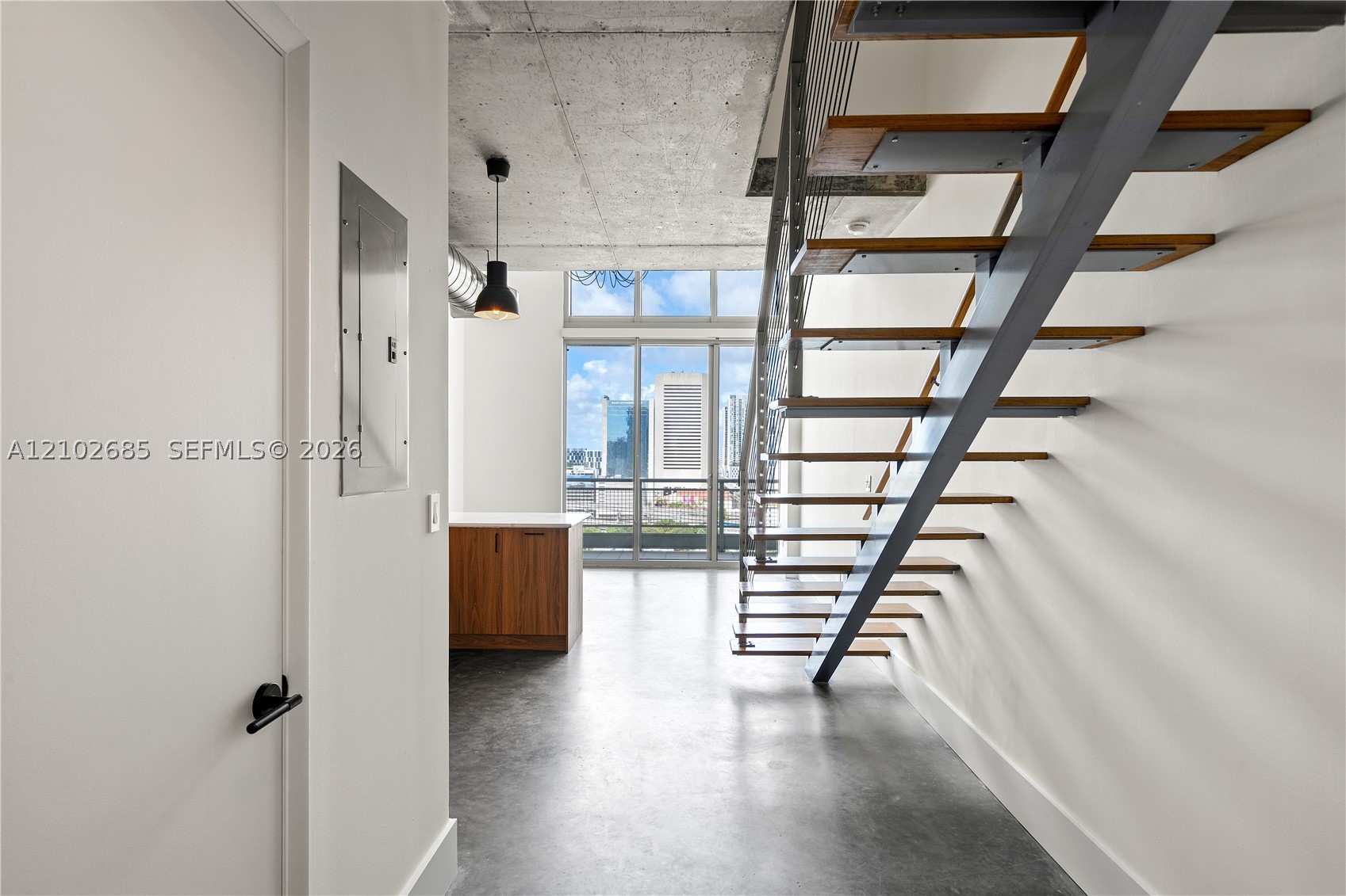 690 SW 1st Ct #2115, Miami FL 33130