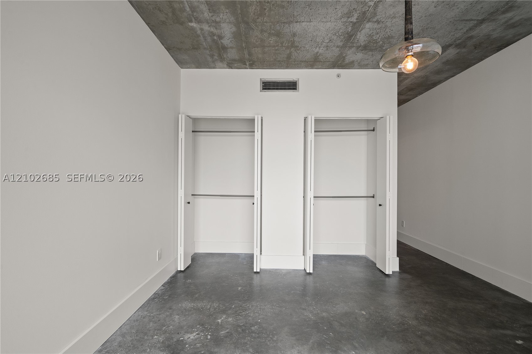 690 SW 1st Ct #2115, Miami FL 33130