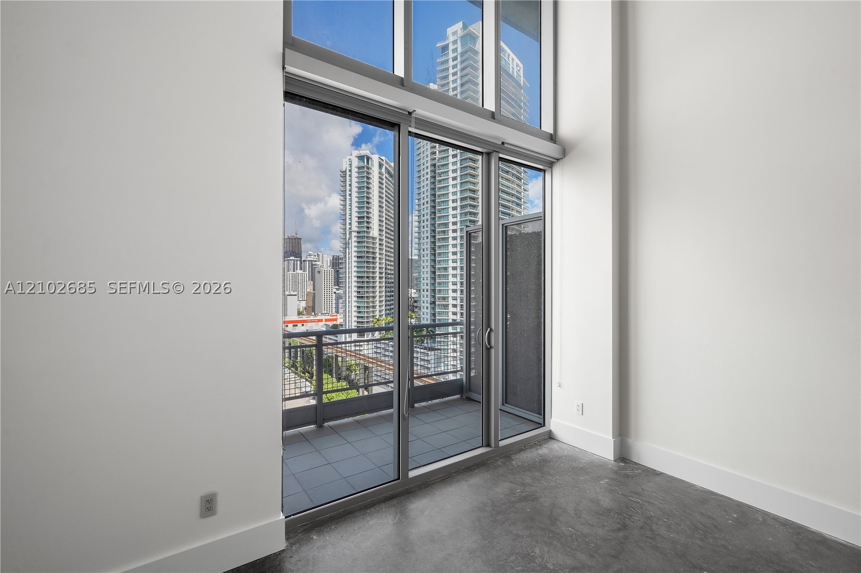 690 SW 1st Ct #2115, Miami FL 33130