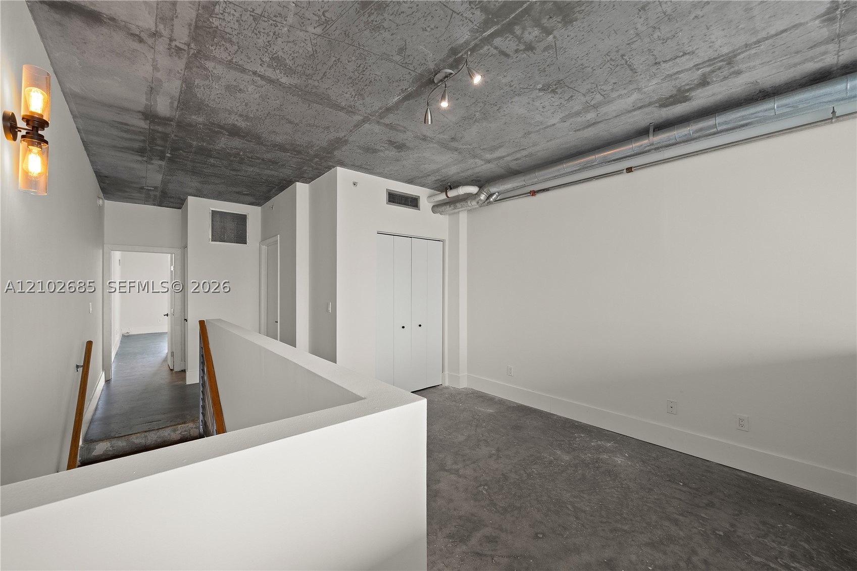 690 SW 1st Ct #2115, Miami FL 33130