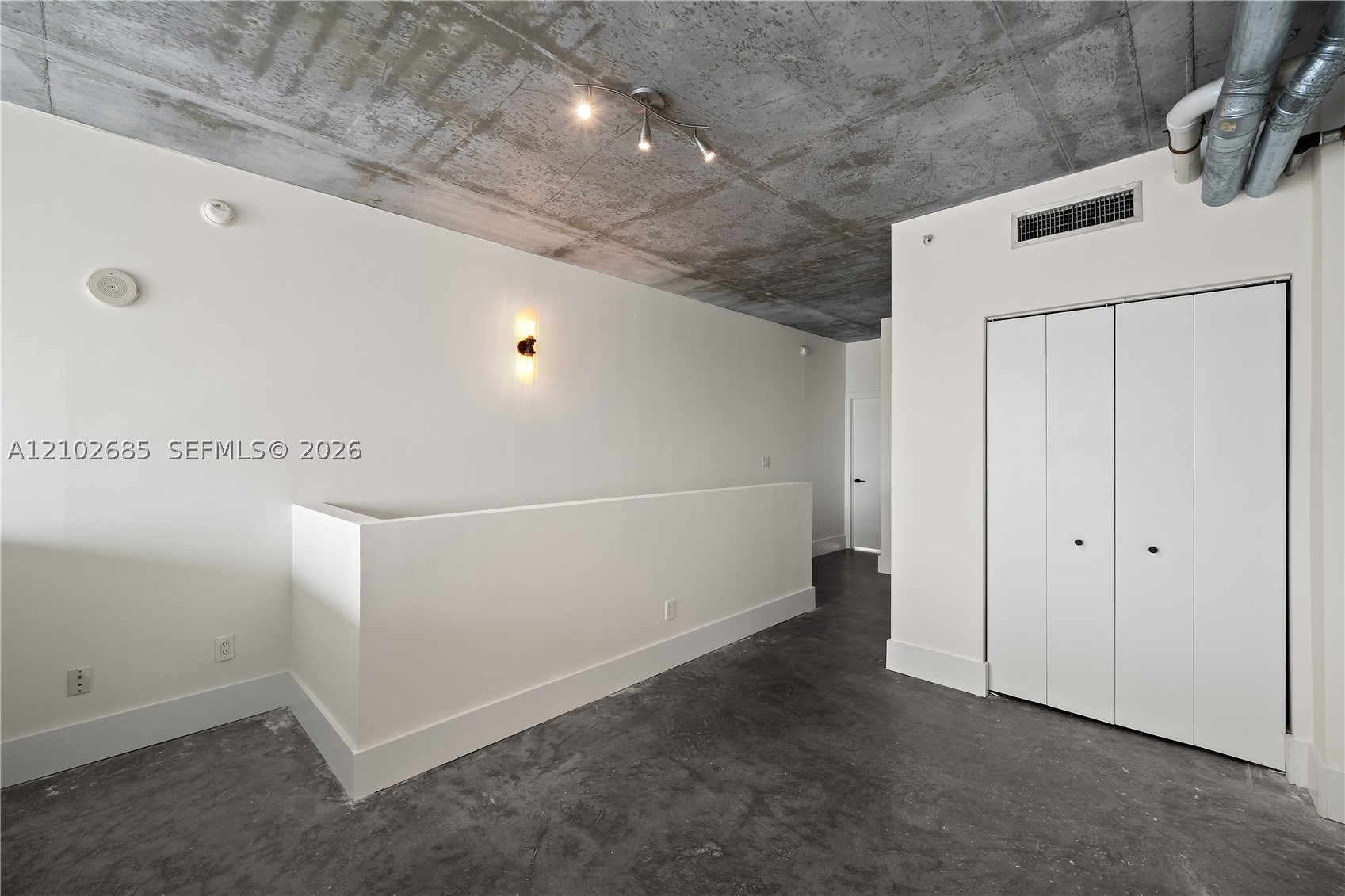 690 SW 1st Ct #2115, Miami FL 33130
