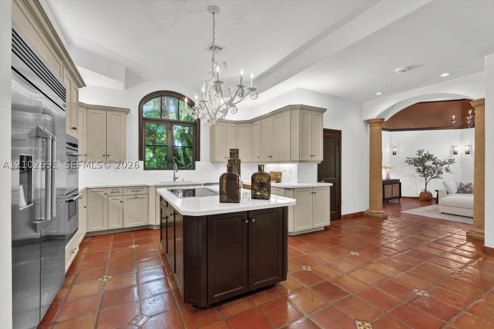 5746 SW 100th St, Pinecrest FL 33156