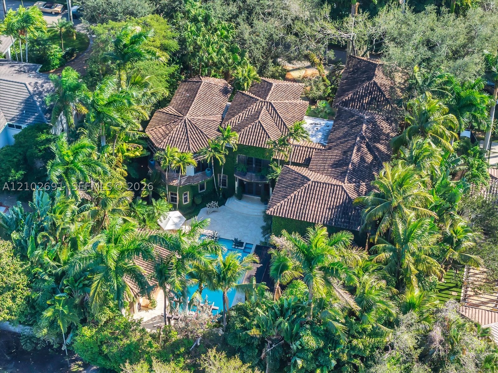 5746 SW 100th St, Pinecrest FL 33156