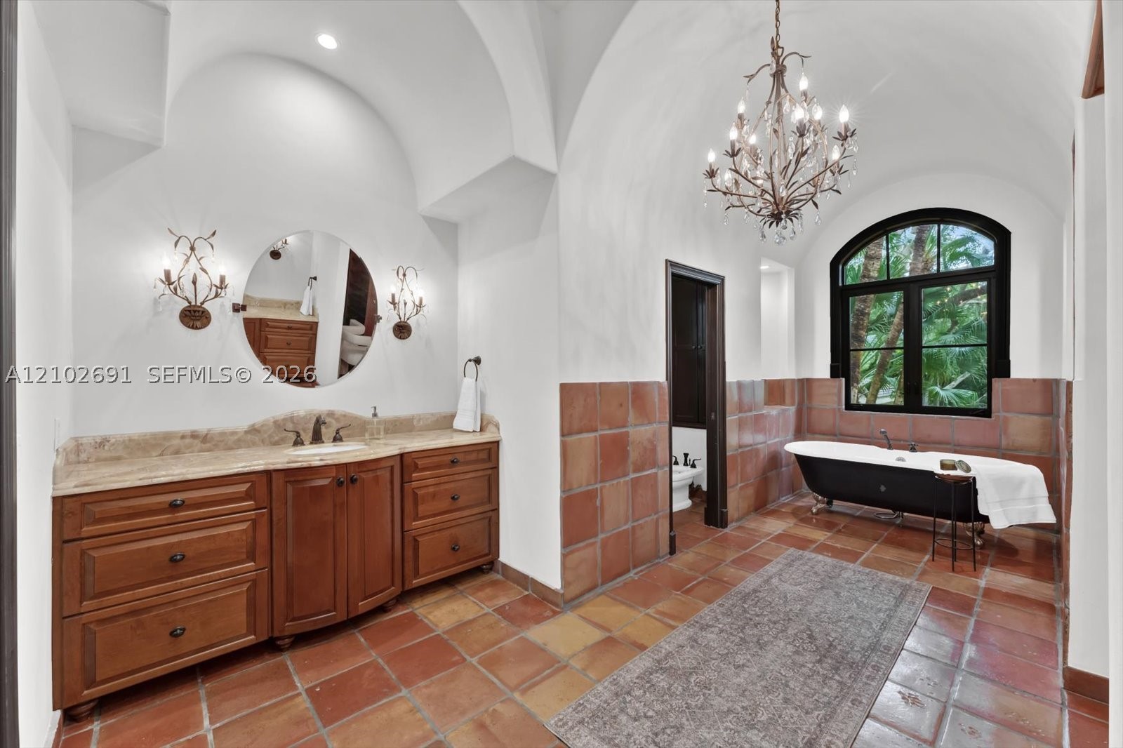 5746 SW 100th St, Pinecrest FL 33156