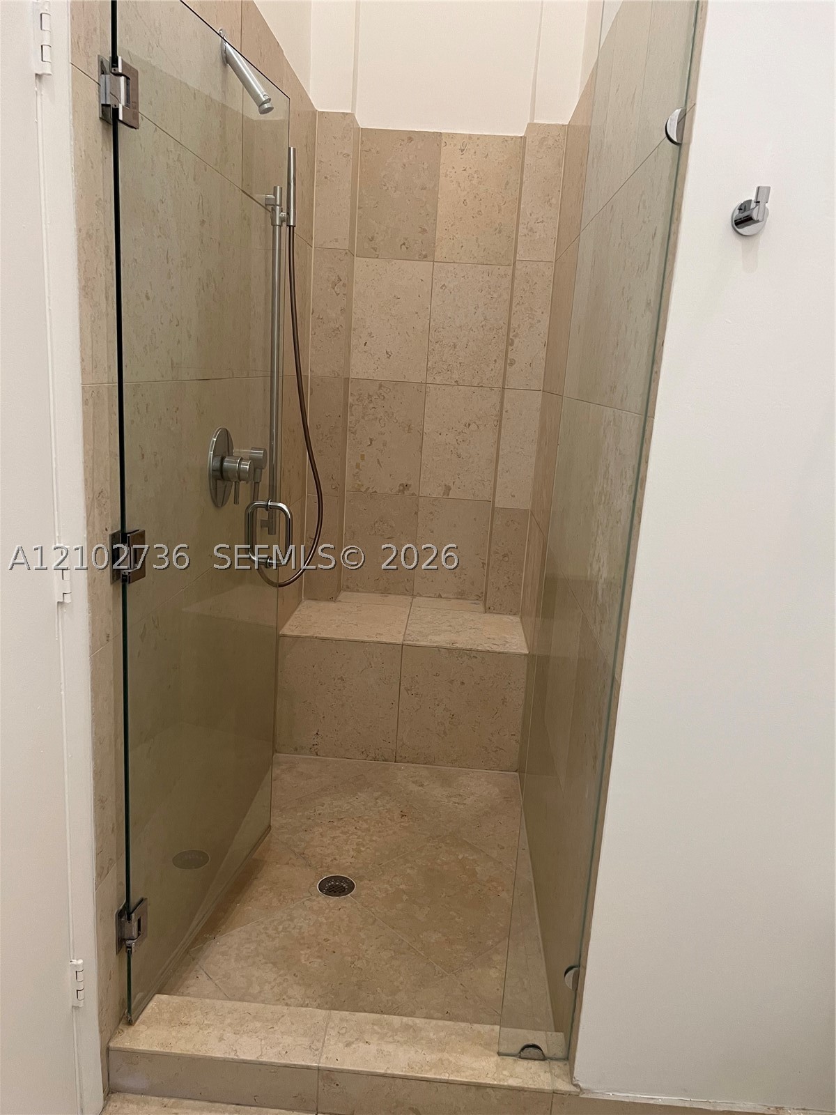 465 Brickell Ave #2804, Miami FL 33131